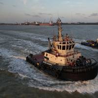 The Svitzer Joaquim R and the Svitzer Denise (c) Svitzer.