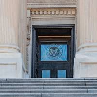 U.S. House lawmakers laid out plans on Sunday to phase out key clean energy tax credits, as well as slash billions in spending related to electric vehicles and renewable energy, fast-track gas exports and claw back unspent climate-related funds. Credit: Adobe Stock/Walt