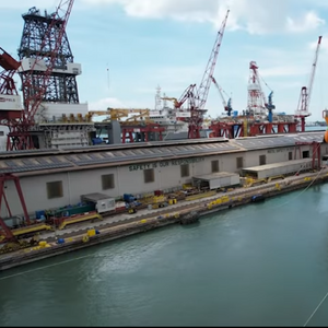 VIDEO: SBM Offshore's Prosperity FPSO Leaves Dry Dock in Singapore
