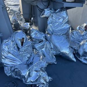 Nine Migrants Rescued, Dozens Missing after Boat Sinks off Greek island