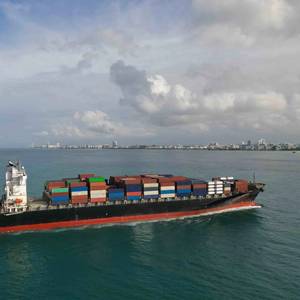 US Freight Industry Hopes for Back-to-School Demand Boost After Tariff Truce