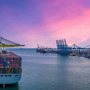 China Pauses Port Fees on US-Linked Ships for One Year