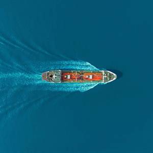 Chevron-Chartered Oil Tankers Return to Venezuela After New US License