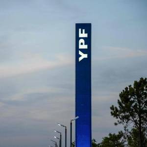 Eni, YPF Sign Agreement On Argentina LNG Project