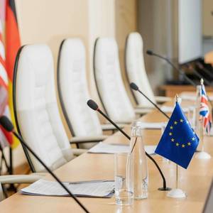 Ukraine: G7 Price Cap on Russian Oil Should be Lowered