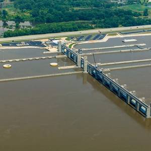 Inland Waterways in Focus: Balancing Maintenance and Operational Requirements