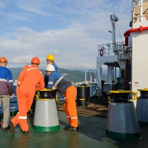 Cargo Ship’s Crew Rescued in Red Sea