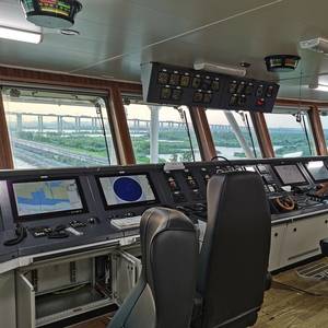 Anschütz supplies IBS for Specialized Vessel