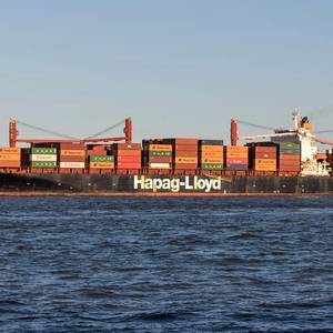 Hapag-Lloyd, Maersk Cooperation Readies for Bookings