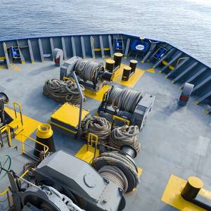 Reducing Complexity in Marine Winches with Powertrain Solutions