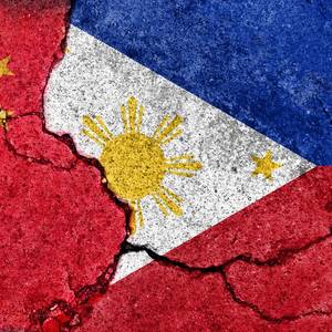 After its own Ships Collide, China Accuses Philippine Vessels of "Dangerous Maneuvers"