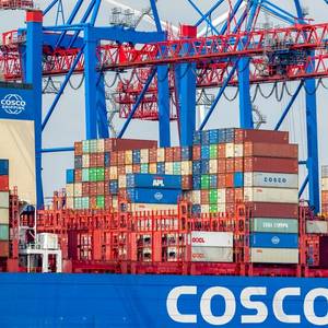 Container Shipping Rates Plunge in Step with U.S. Demand for China Goods