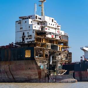 Geopolitical Fighting Negatively Impacts Ship Recycling