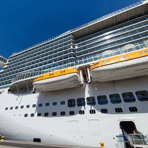 Costa Toscana: Costa Cruises Christens New LNG-powered Flagship in Barcelona