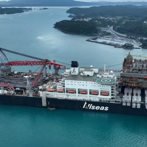 PHOTO: Pioneering Spirit Brings Decommissioned Valhall Facilities to Stord for Recycling