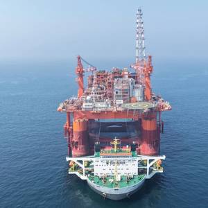 Boskalis’ Blue Marlin Transporting ‘Colossal’ FPU for Congo LNG Project