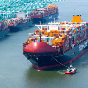Hapag-Lloyd Records 50% Profit Drop, Lowers Full Year Outlook