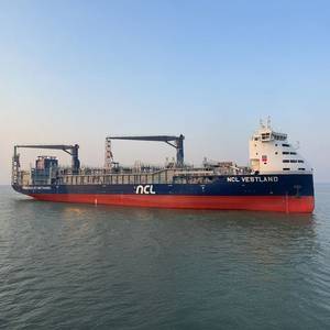 MPCC’s First Dual-Fuel Methanol Container Ship Hits Water