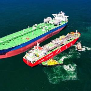 Pavilion Energy, CNOOC Complete First Bunker Delivery to LNG-powered VLCC