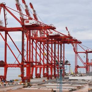 UK Dockworkers at Major Container Port to Vote on Strike Over Pay