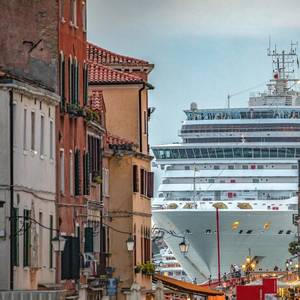'David vs Goliath' - Venice Ban May not End Cruise Ship Battle