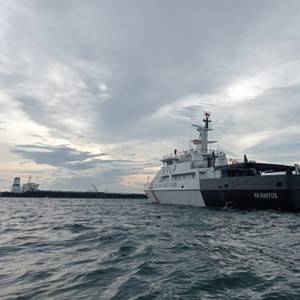 US Allows Transactions to Free Sanctioned Oil Tanker Stranded in Indonesia