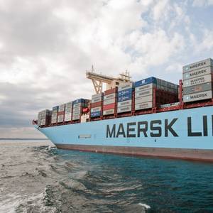 Maersk Reroutes Vessels Around Africa from Red Sea