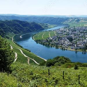 Lock Accident Closes Germany's Mosel River