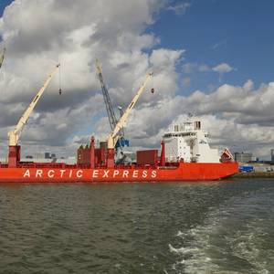 Barring Russian Ships from Rotterdam Port 'Not on Table' for now, Dutch PM Says