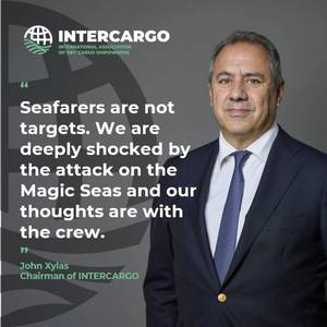 Greek Bulk Carrier Attacked in Red Sea; Crew Safe but Vessel in Danger of Sinking