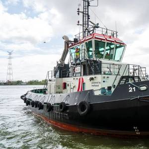 Methanol-Fueled Tugboat Launched