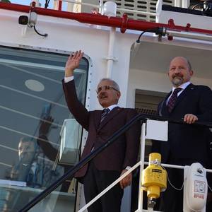 Sanmar Delivers Two Tugs