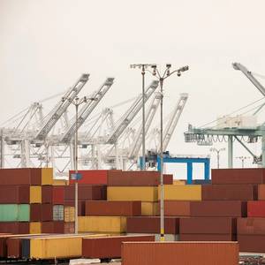 US Works with Firms in Supply Chains to Ease Port Congestion