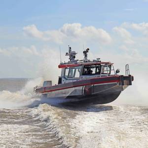 Metal Shark Delivers The First of Two New Boats to Tampa Fire Rescue