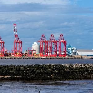 UK's Liverpool Port Workers Agree Pay Deal and End Strike