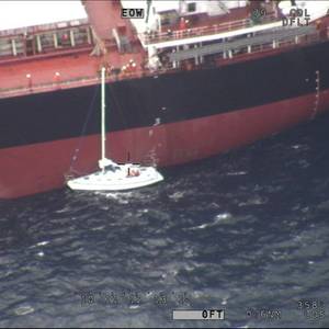 Bulk Carrier Aids Rescue of Injured Solo Sailor