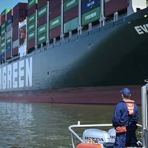 Containers Will Be Removed to Refloat Containership Ever Forward