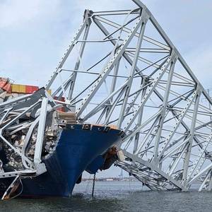 Bridge Collapse Freezes Ship Traffic in Port of Baltimore