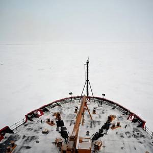 US Coast Guard Cutter Healy Reaches the North Pole