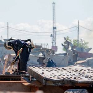 Stranded Coal Ship Departs Baltimore as Dali Salvage Work Continues