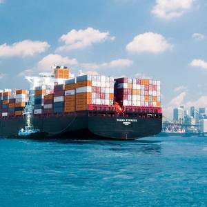 Hapag-Lloyd Profit Soars 10-fold on Record Freight Rates