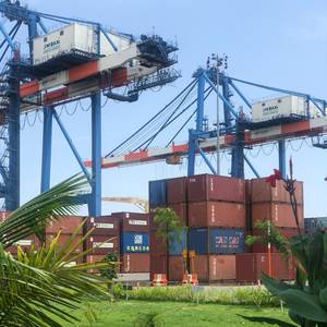 Hapag-Lloyd Buys Stake in India's J M Baxi Ports & Logistics
