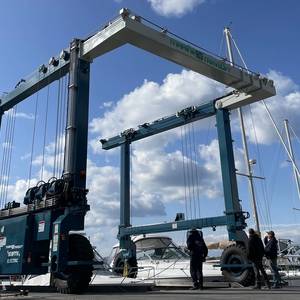 Marine Travelift Debuts New Electric Mobile Boat Hoists