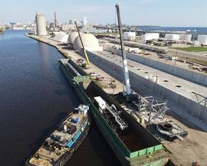 New Loading Equipment Delivered to Port Milwaukee
