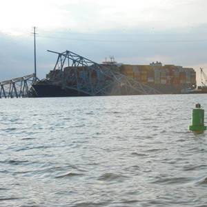 Trapped Vessels Start to Move Out of Baltimore Following Bridge Disaster