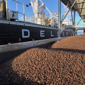 Dockers' Strike Threatens Ivory Coast Cocoa Bean Exports