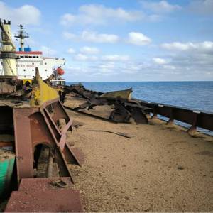 Russia Strikes Civilian Grain Vessel in Black Sea, Ukraine Says