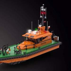 Danish Pilot Makes a LEGO Model of His DanPilot Boat