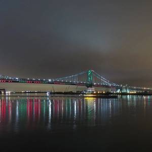 Bulk Carrier Aground in Philadelphia