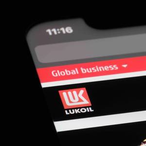 UK Targets Lukoil, Rosneft, Shadow Fleet with Sanctions